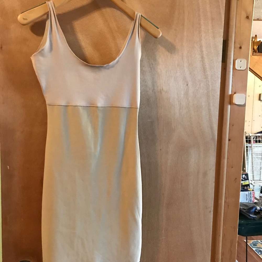 SPANX Cream Sleeveless body shaper